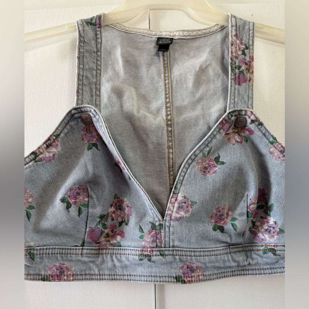 Wild Fable Gray and Pink Denim crop top